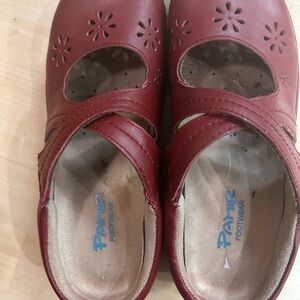 Women’s open Mary Jane’s la artiste